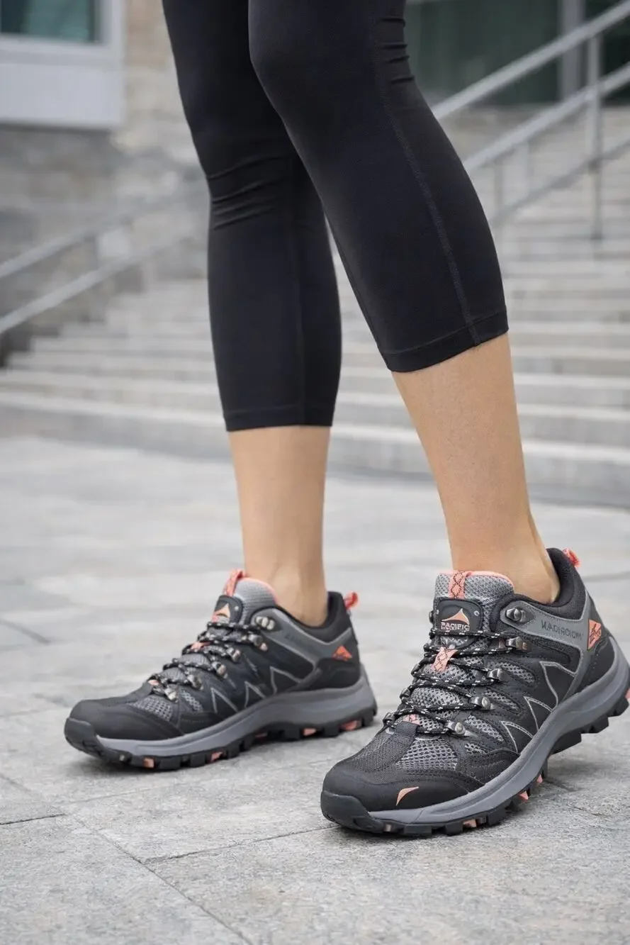 Pacific Mountain women's 7.5 Black & salmon Cheyenne Low Hiking Shoes New in box
